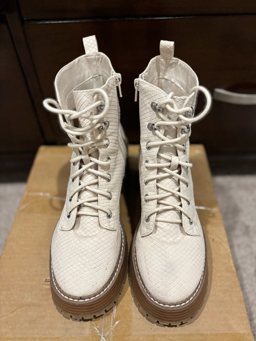 Altr’D State Cream Lace-Up Combat Platform Chunky Boots Textured 7.5 Festival - Picture 5 of 11